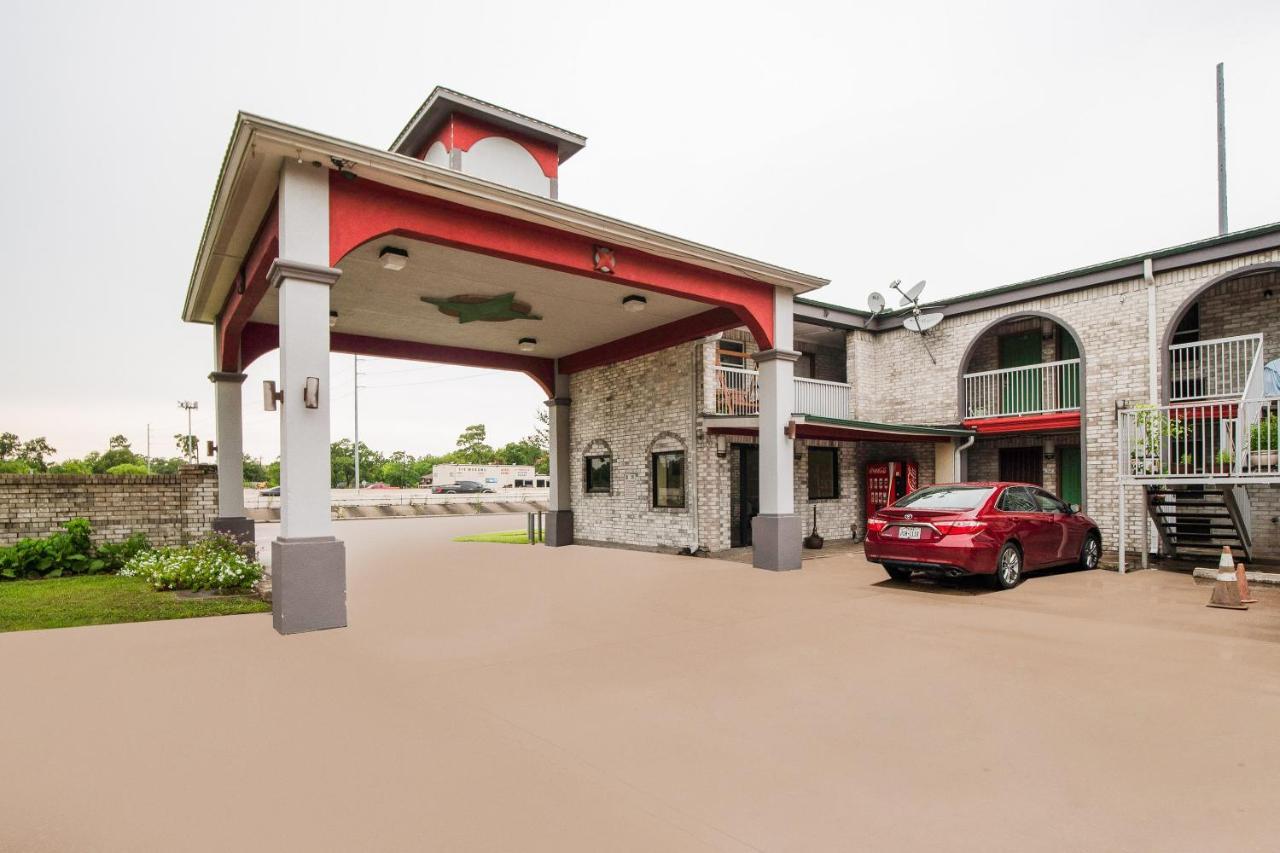 Oyo Hotel Houston I-69 & I-610 Bagian luar foto
